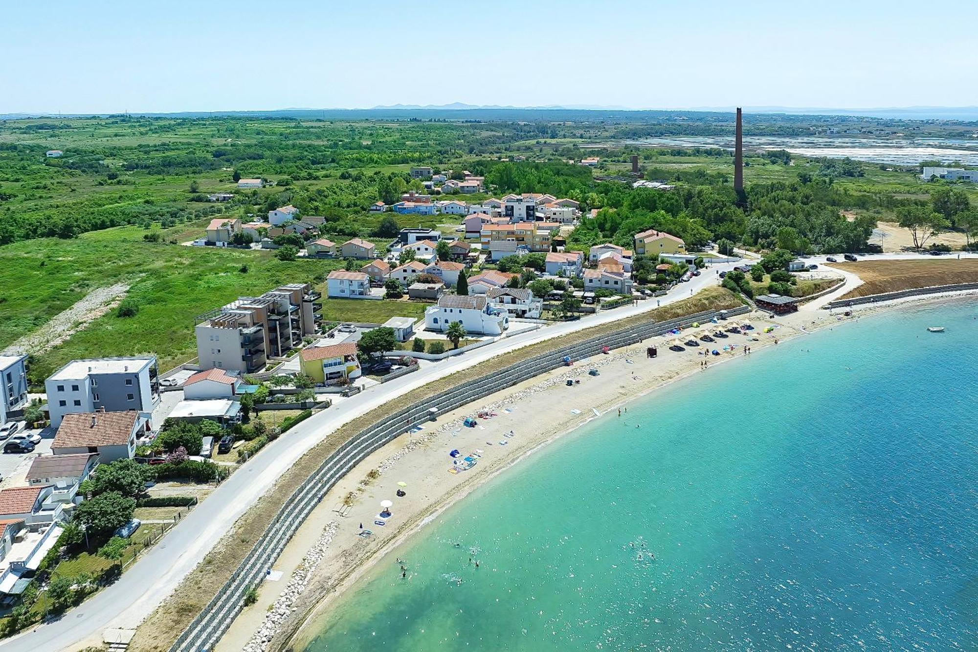 Apartments Rosini, 300M From The Beach With Shared Tavern And Bikes, Нин Екстериор снимка